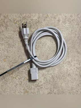 Longwell E55333 VW-1 3C/18AWG 300V TYPE SVT Computer Desktop Monitor Power Cord